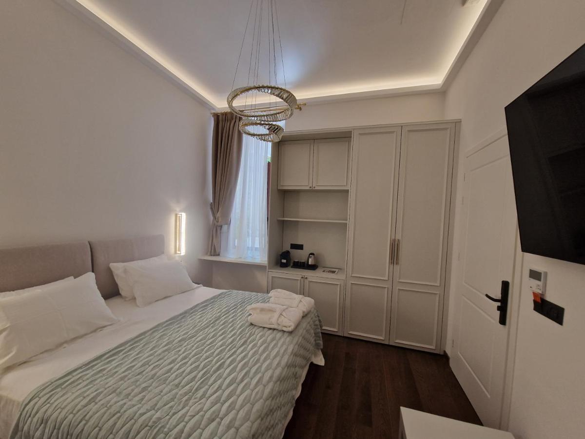 Jensen Luxury Suites Rhodes City ภายนอก รูปภาพ