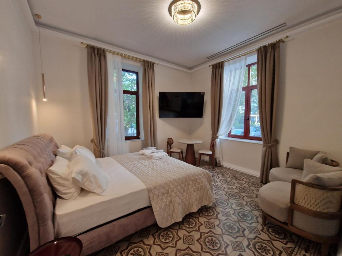 Jensen Luxury Suites Rhodes City ภายนอก รูปภาพ