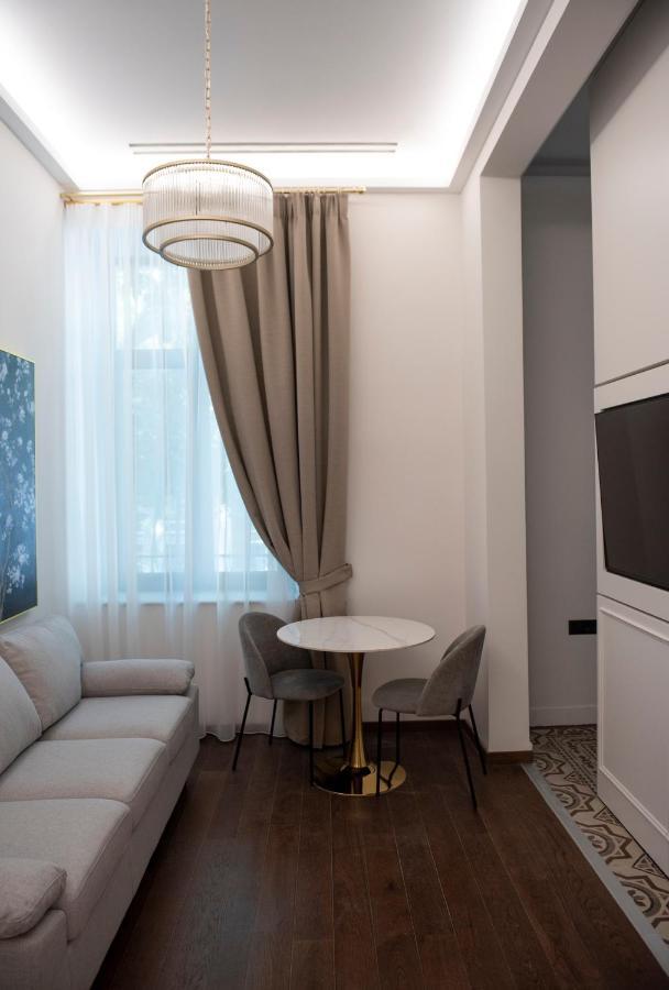Jensen Luxury Suites Rhodes City ภายนอก รูปภาพ