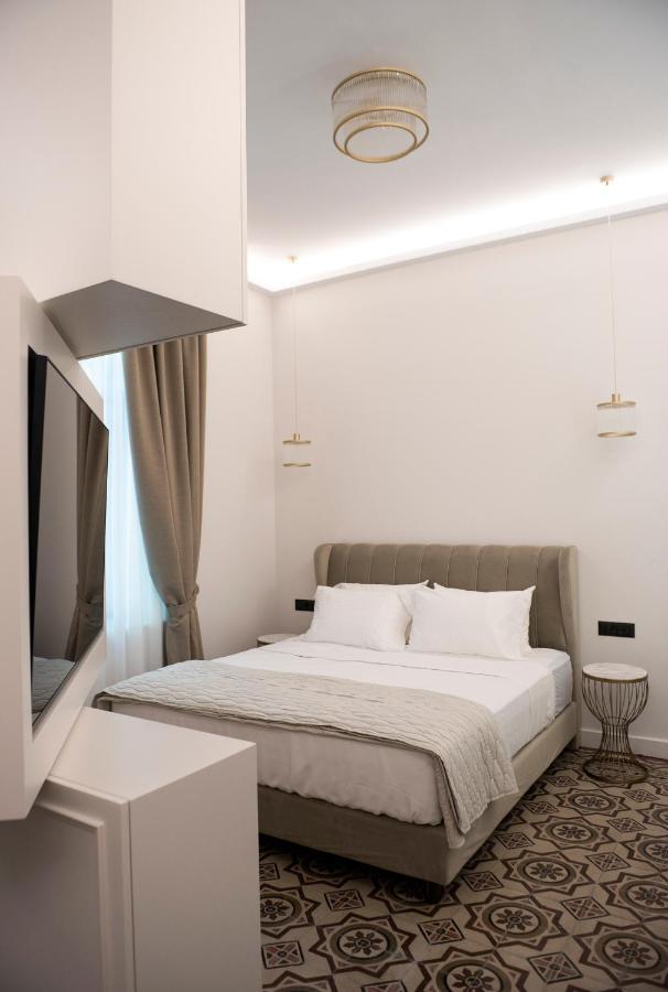 Jensen Luxury Suites Rhodes City ภายนอก รูปภาพ