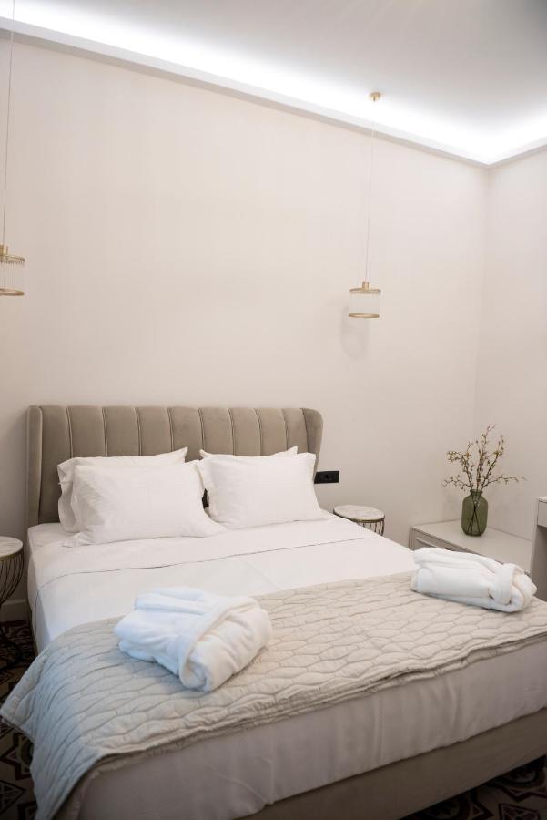 Jensen Luxury Suites Rhodes City ภายนอก รูปภาพ