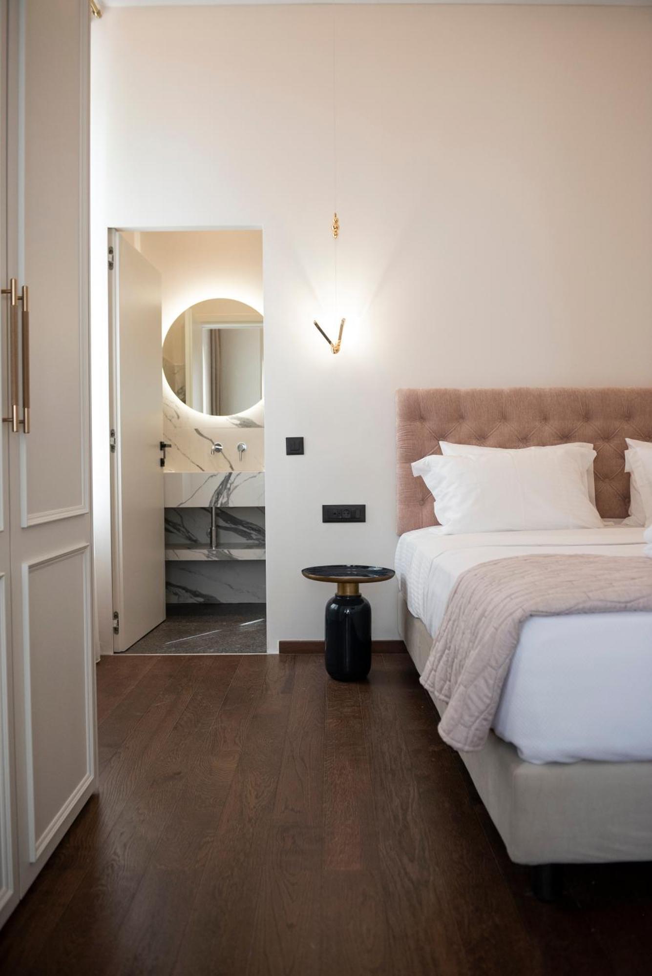 Jensen Luxury Suites Rhodes City ภายนอก รูปภาพ