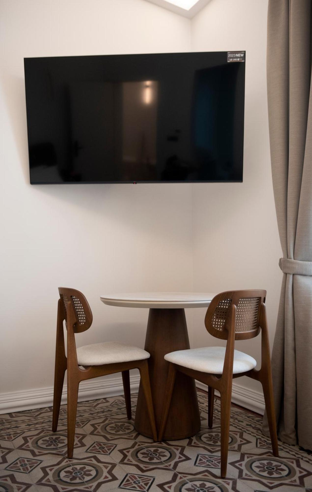 Jensen Luxury Suites Rhodes City ภายนอก รูปภาพ